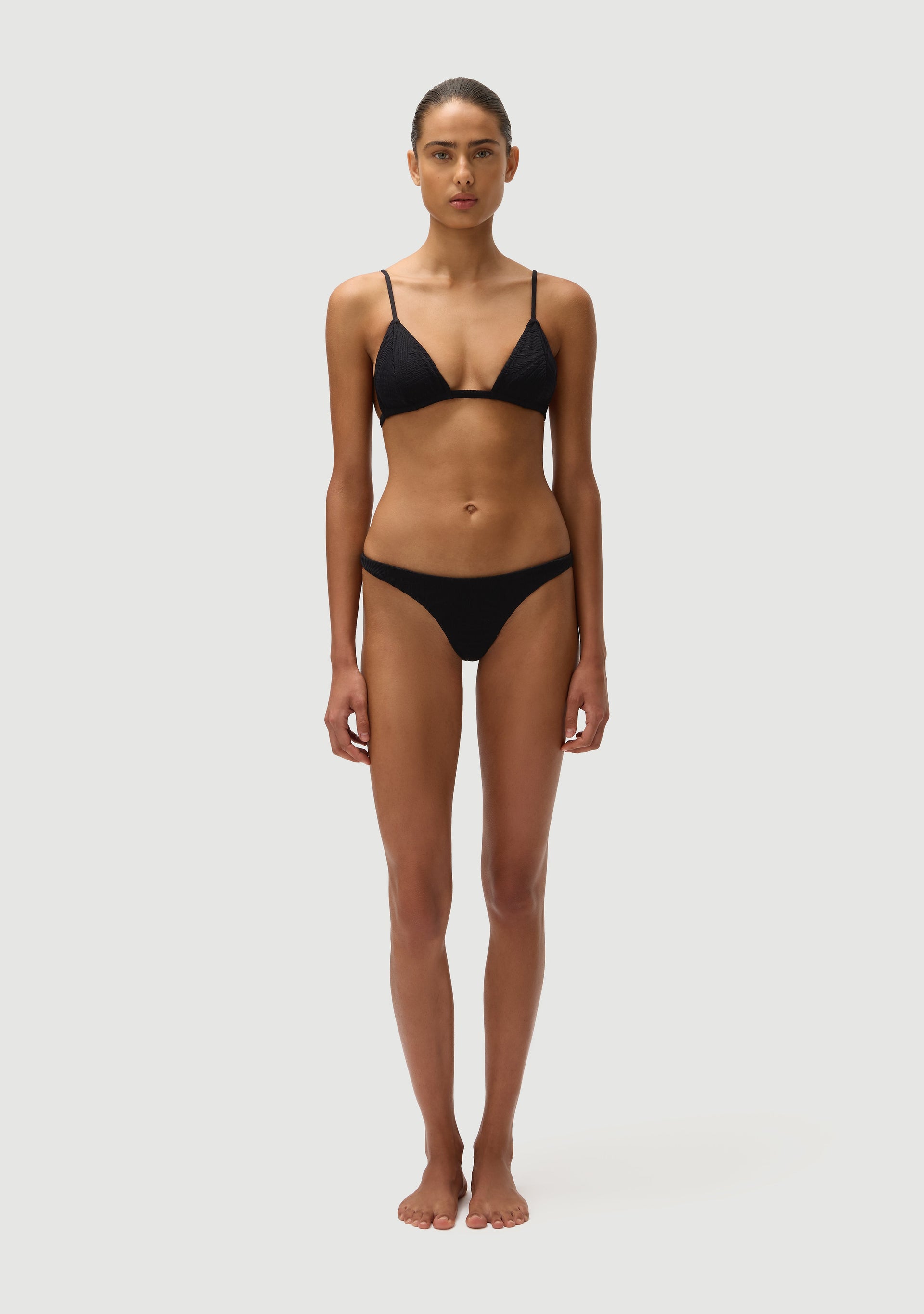 Julian Top | Noir