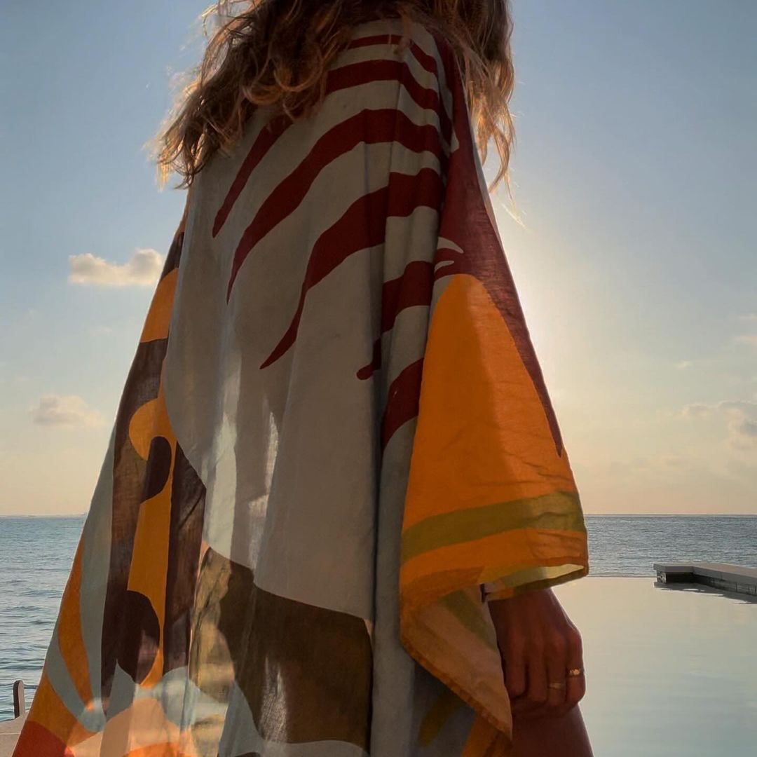 Pareo Sarong | First Date