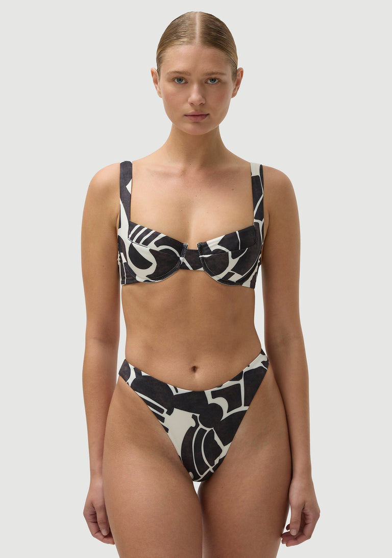 Casanova Top | Nuts and Bolts