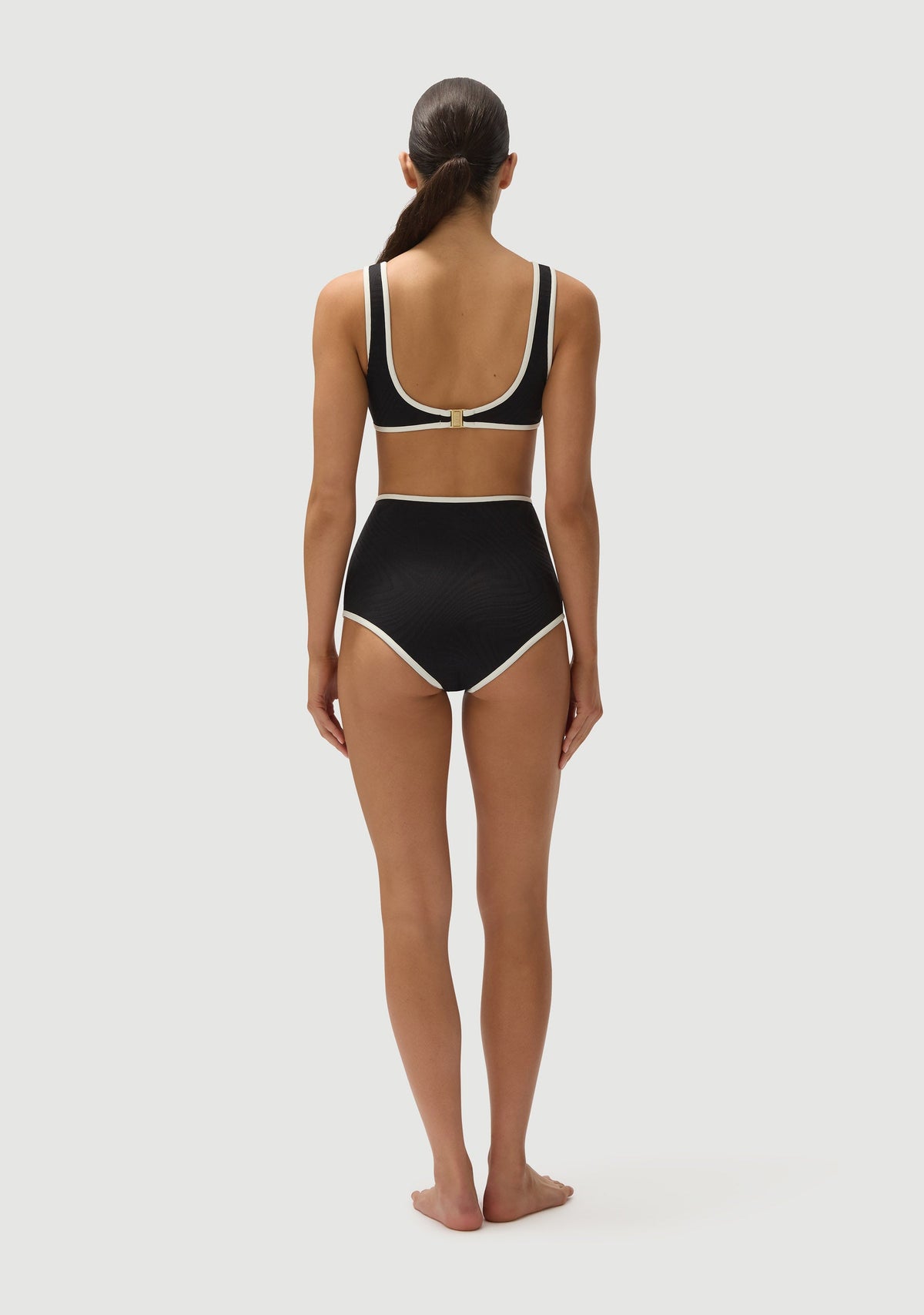 Gregory Bottom | Noir